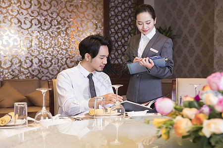 餐廳員工照圖片